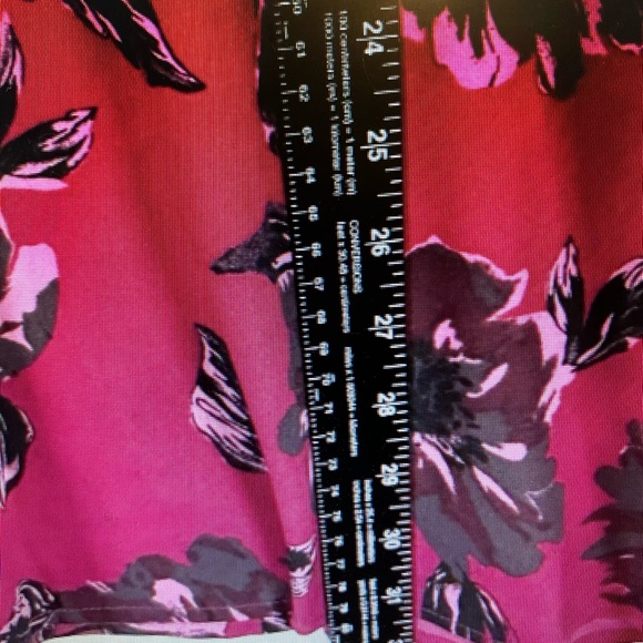 Lane Bryant Floral Blouse w/Lace Detailed Flare Sleeve Tunic - NWT - Size 26/28 - Picture 9 of 15